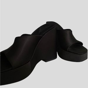 **SOLD** velvet wedge heels (high pump)